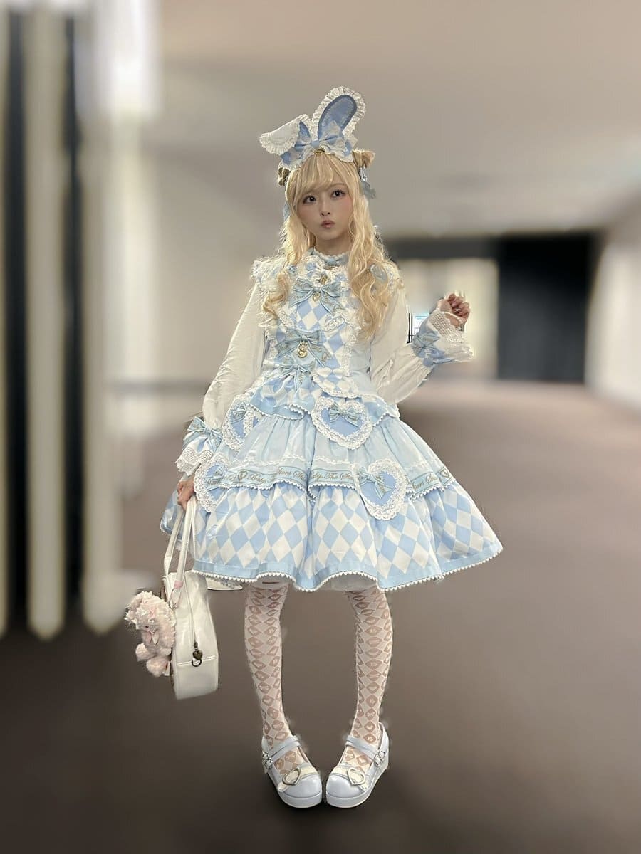 渋谷ヒカリエ「ロリータファッション」豪華ショー【BABY,THE STARS SHINE BRIGHT/ALICE and the PIRATESBRAND-NEW COLLECTION in TOKYO】